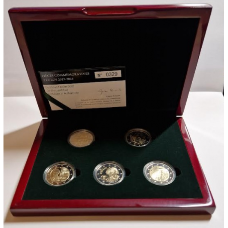 *Luxemburg 2€  Proofset 2022/2023 munttekens KREMNICA Mint (Slowakije)